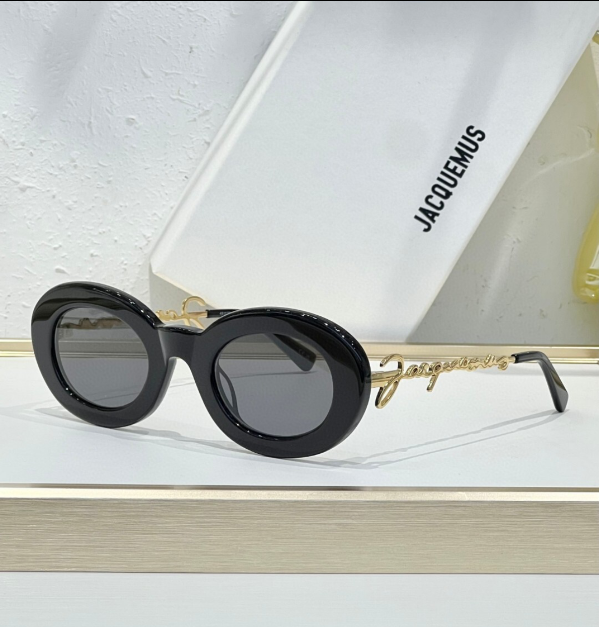 Lentes Jaquemus ovalados