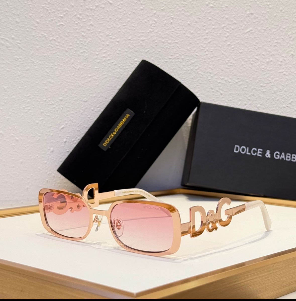 Dolce & Gabbana rosa